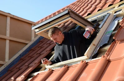 Pose de fenêtres de toit Velux à Levet